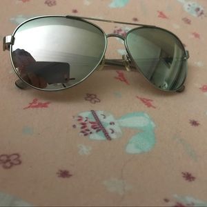 Brand new never worn Kate Spade Sunglasses